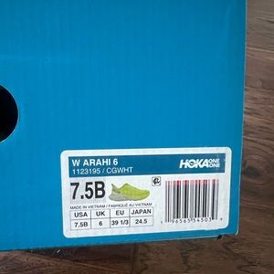 HOKA Arahi 6 FREE. SHIPPING.